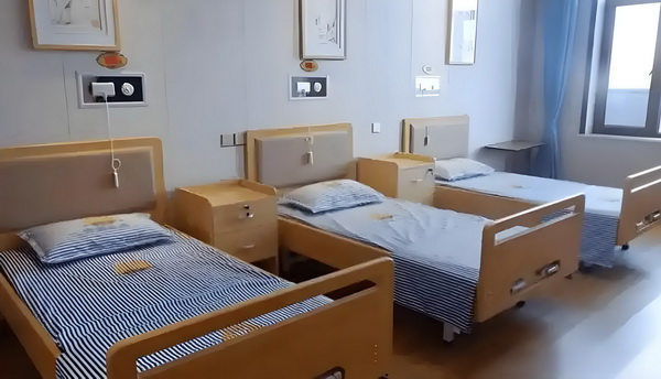 深圳市调干入户_陈佩斯这部高评佳作实至名归 快车一辆野猪撞上城际